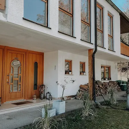 Apartmán Baumhaus - Kleines Ferienglueck *