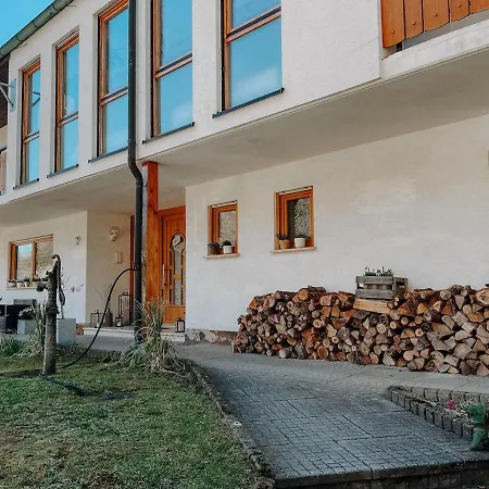 Baumhaus - Kleines Ferienglueck Apartmán *
