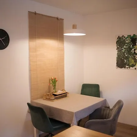 Baumhaus - Kleines Ferienglueck * Karlstadt